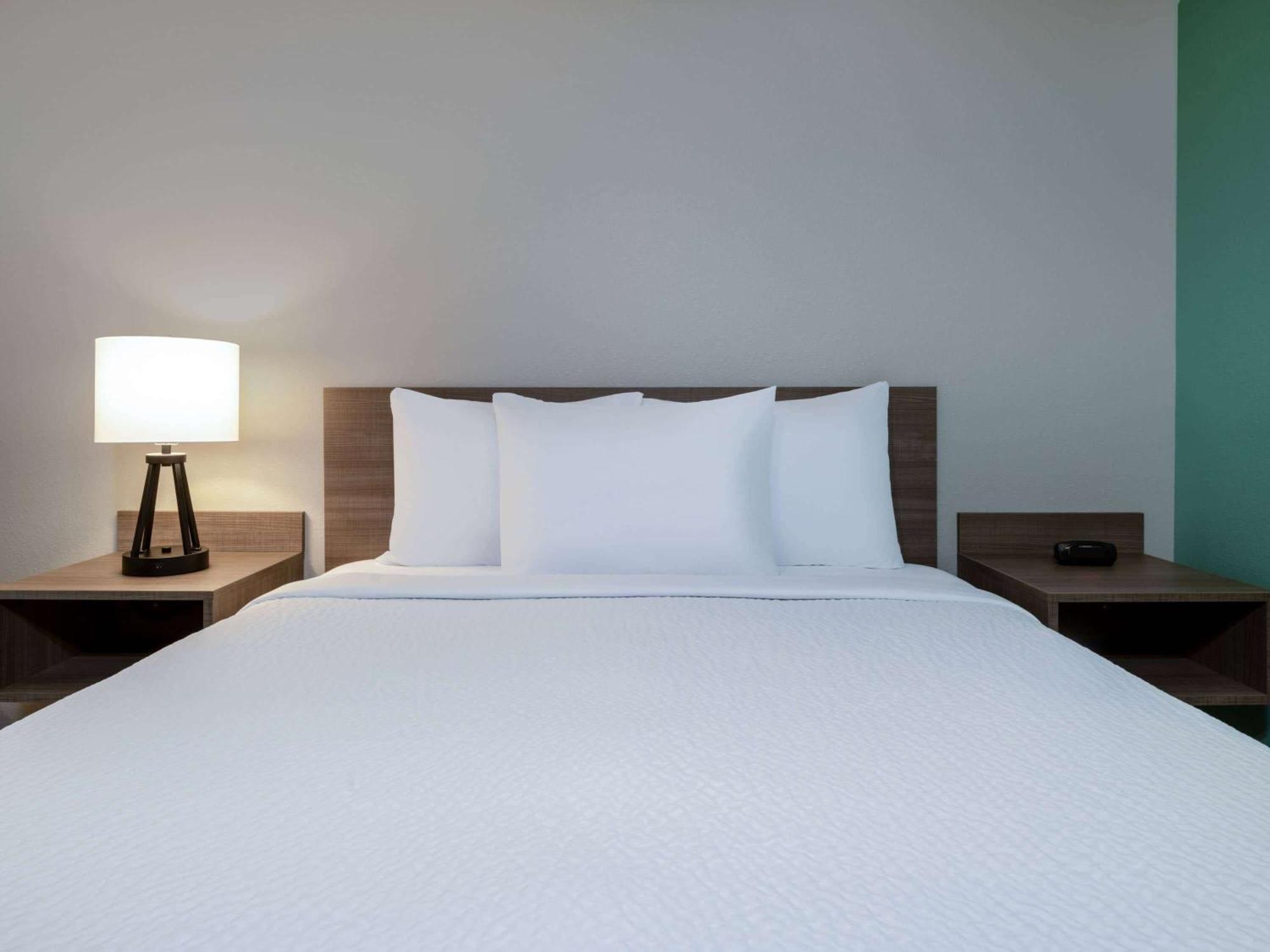 Echo Suites Extended Stay By Wyndham Indianapolis Ameriplex Екстериор снимка