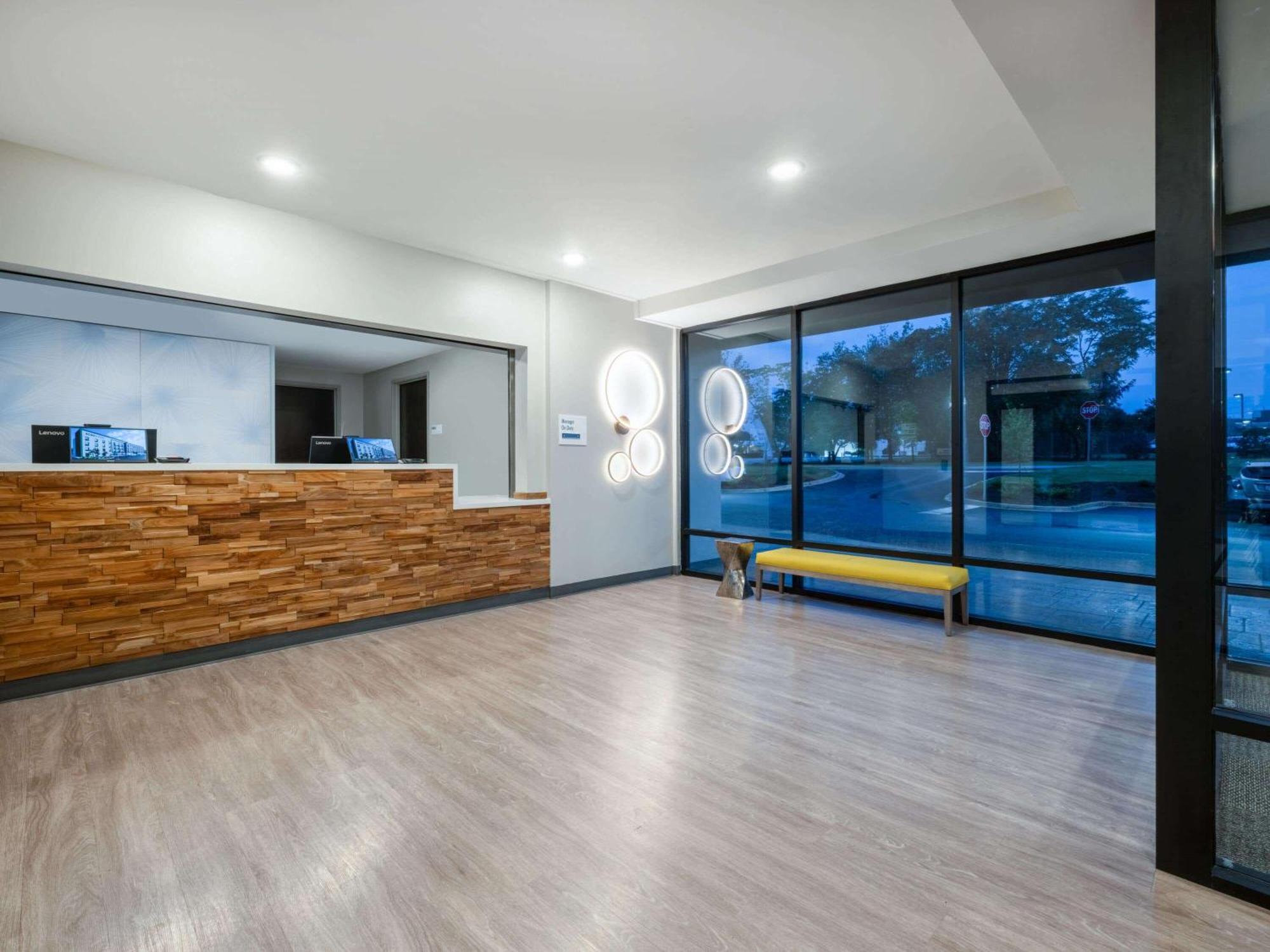 Echo Suites Extended Stay By Wyndham Indianapolis Ameriplex Екстериор снимка