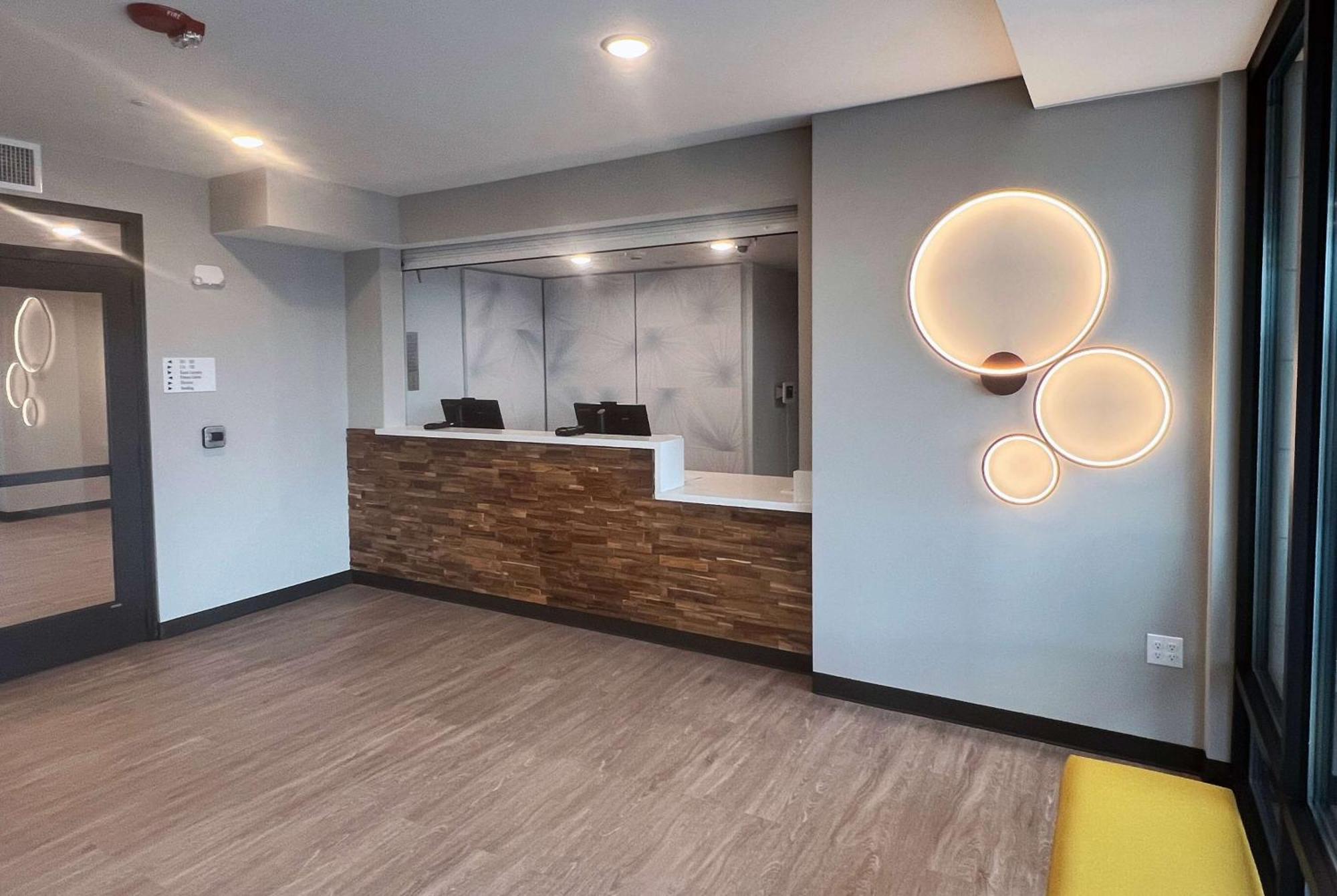 Echo Suites Extended Stay By Wyndham Indianapolis Ameriplex Екстериор снимка